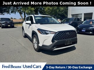 Used 2022 Toyota Corolla Cross LE image 1