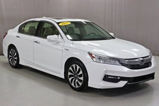 Used 2017 Honda Accord Touring image 1