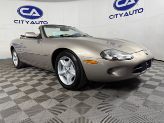 Used 1998 Jaguar XK8 Convertible image 1