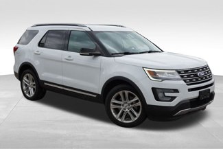 Used 2017 Ford Explorer XLT w/ Equipment Group 202A image 1