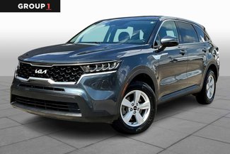 Used 2022 Kia Sorento LX image 1