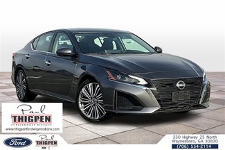 Used 2023 Nissan Altima 2.5 SL image 1