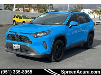 Used 2019 Toyota RAV4 LE image 1