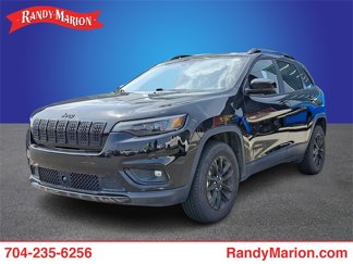 Used 2023 Jeep Cherokee Altitude Lux image 1