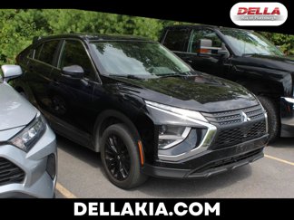 Used 2022 Mitsubishi Eclipse Cross LE image 1