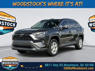Used 2020 Toyota RAV4 XLE image 1