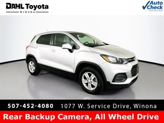 Used 2022 Chevrolet Trax LS w/ Tint and Cruise Package image 1