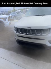 Used 2019 Jeep Compass Latitude image 1