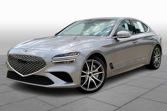 Used 2024 Genesis G70 2.5T image 1