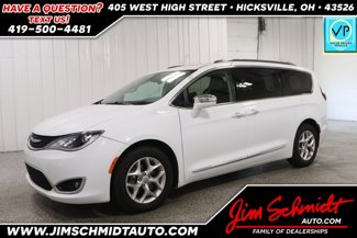 Used 2020 Chrysler Pacifica Limited image 1