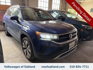 Used 2022 Volkswagen Taos SE w/ Panoramic Sunroof Package image 1
