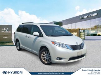 Used 2016 Toyota Sienna XLE image 1