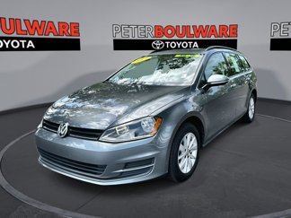 Used 2017 Volkswagen Golf SE image 1