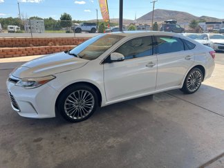 Used 2016 Toyota Avalon Limited image 1