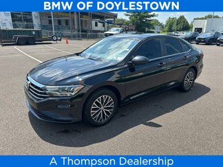 Used 2020 Volkswagen Jetta SE image 1