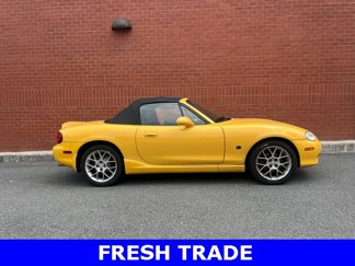 Used 2002 MAZDA MX-5 Miata SE image 1