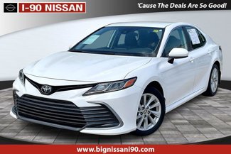 Used 2021 Toyota Camry LE image 1