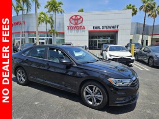Used 2021 Volkswagen Jetta R-Line image 1