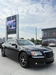 Used 2013 Chrysler 300 w/ Driver Convenience Group image 1