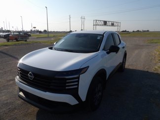 Used 2025 Nissan Kicks S video 2
