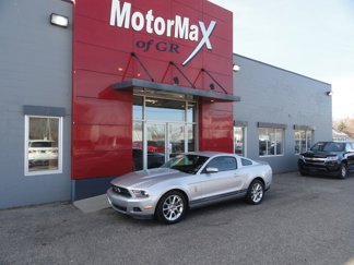 Used 2011 Ford Mustang Premium w/ 202A Rapid Spec Order Code image 1