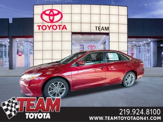 Used 2017 Toyota Camry SE image 1