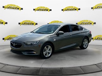 Used 2018 Buick Regal Preferred image 1