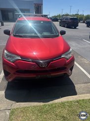 Used 2017 Toyota RAV4 LE image 1