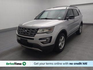 Used 2016 Ford Explorer XLT image 1