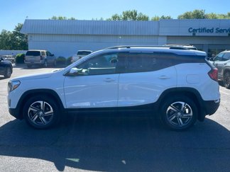 Certified 2021 GMC Terrain SLT w/ Infotainment Package II image 1