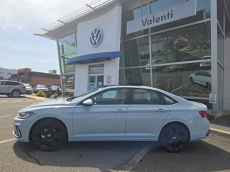 New 2025 Volkswagen Jetta SE image 1