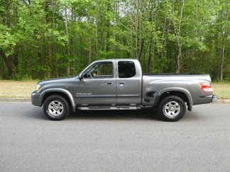 Used 2004 Toyota Tundra SR5 image 1