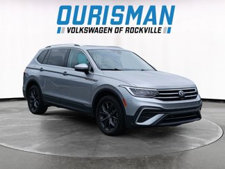 Used 2022 Volkswagen Tiguan SE image 1