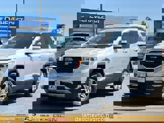 Used 2018 GMC Acadia SLE image 1