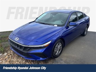 New 2025 Hyundai Elantra SE image 1
