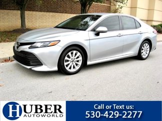 Used 2018 Toyota Camry LE image 1
