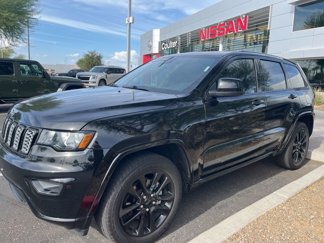 Used 2019 Jeep Grand Cherokee Altitude image 1