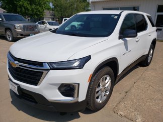Used 2023 Chevrolet Traverse LS image 1