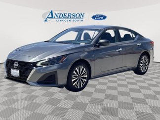 Used 2025 Nissan Altima 2.5 SV image 1