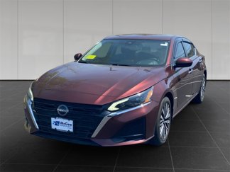 Used 2023 Nissan Altima 2.5 SV image 1