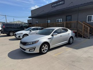 Used 2015 Kia Optima LX image 1