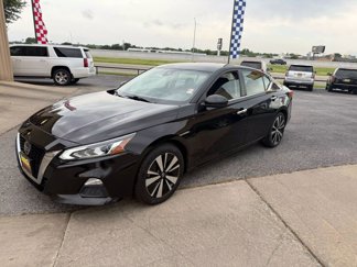 Used 2022 Nissan Altima 2.5 SV image 1