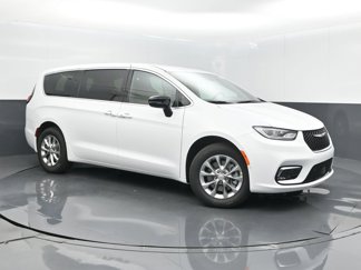 New 2026 Chrysler Pacifica Select image 1