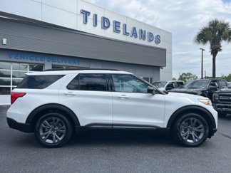 Used 2022 Ford Explorer XLT w/ Equipment Group 202A image 1