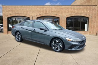 New 2025 Hyundai Elantra Sport image 1