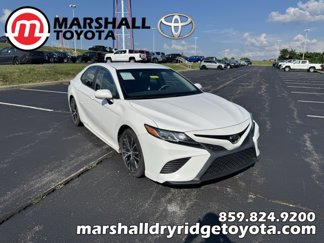 Used 2018 Toyota Camry SE image 1