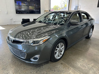 Used 2013 Toyota Avalon XLE Premium image 1