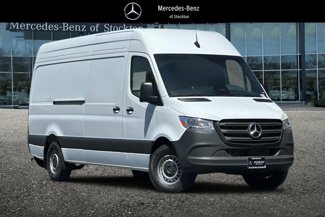 New 2025 Mercedes-Benz Sprinter 2500 image 1