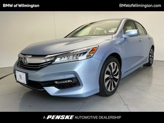 Used 2017 Honda Accord Touring image 1