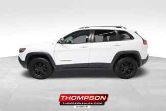 Used 2019 Jeep Cherokee Trailhawk image 1